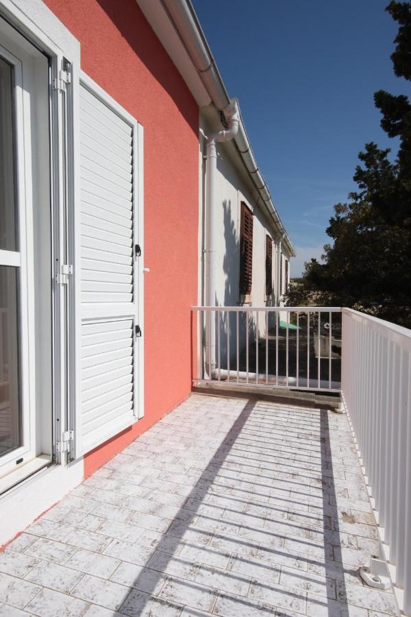 Rooms By The Sea Kustici, Pag - 6288 Екстериор снимка
